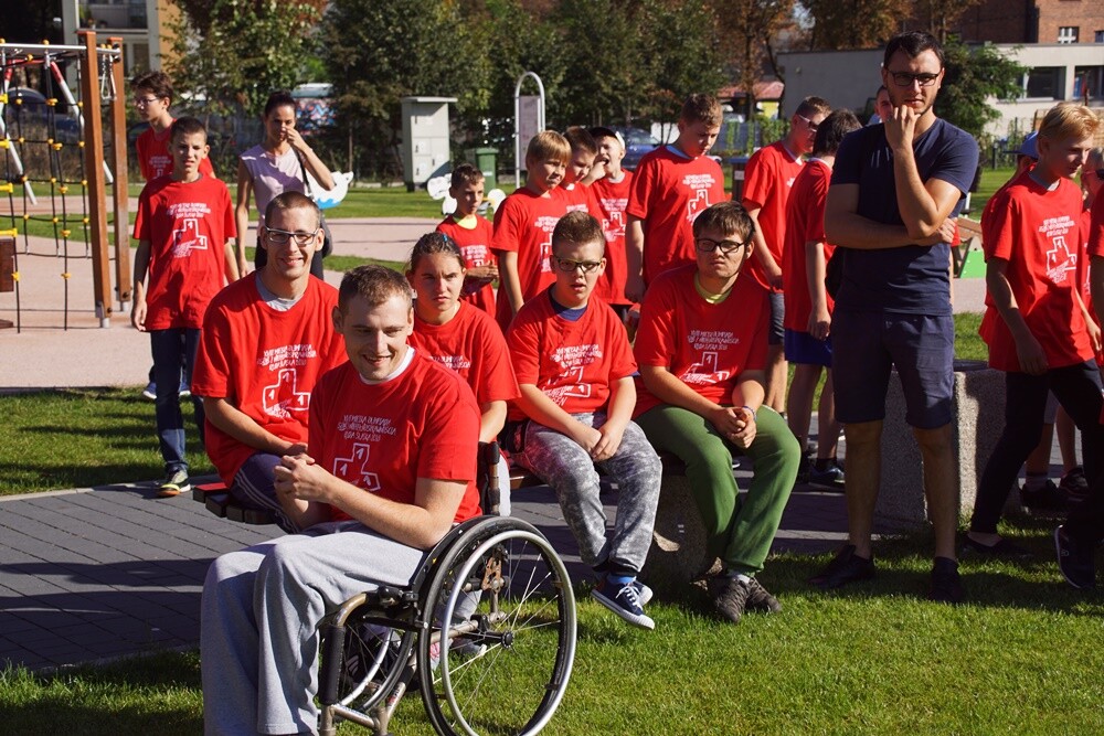 Dzisiaj na basenie letnim w Nowym Bytomiu przy ulicy Ratowników 2 odbywa się XVIII Miejska Olimpiada dla Osób z Niepełnosprawnością.