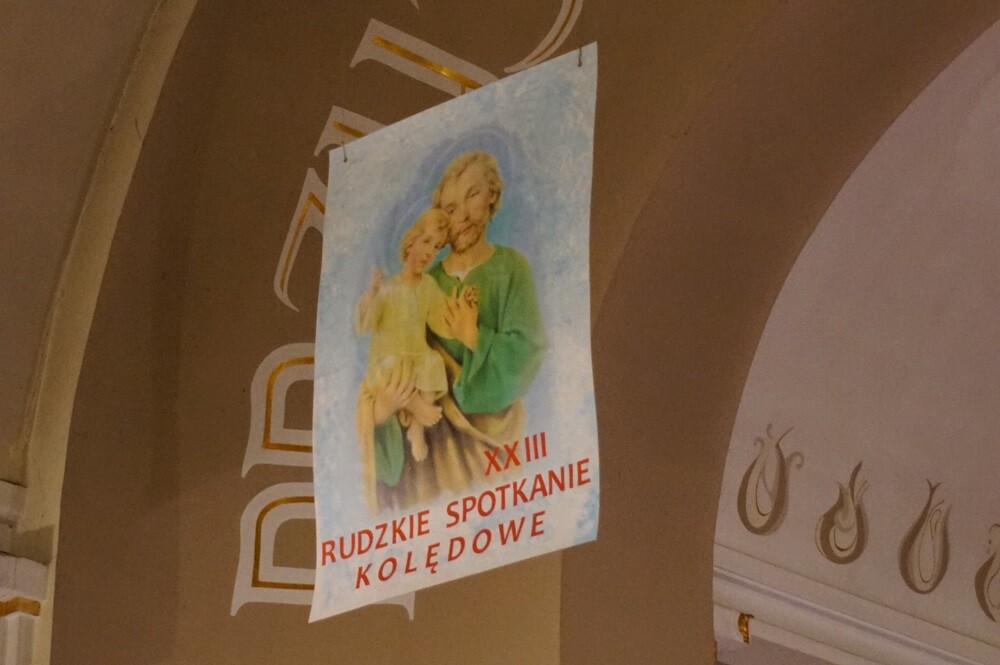 Dzisiaj w kościele pw. Ducha Świętego w Czarnym Lesie odbyło się tradycyjne XXIII Rudzkie Spotkanie Kolędowe.