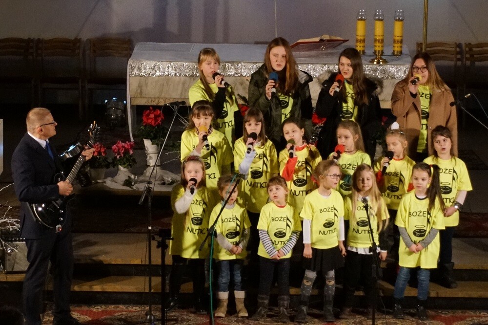 Dzisiaj w kościele pw. Ducha Świętego w Czarnym Lesie odbyło się tradycyjne XXIII Rudzkie Spotkanie Kolędowe.