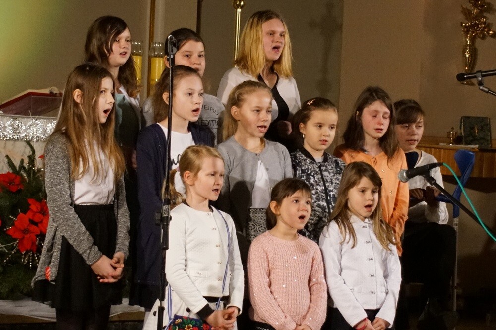 Dzisiaj w kościele pw. Ducha Świętego w Czarnym Lesie odbyło się tradycyjne XXIII Rudzkie Spotkanie Kolędowe.