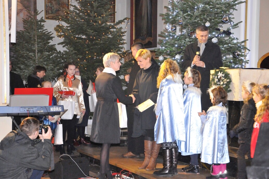 Fotorelacja z XXIV Rudzkiego Spotkania Kolędowego w Kościele na Czarnym Lesie.