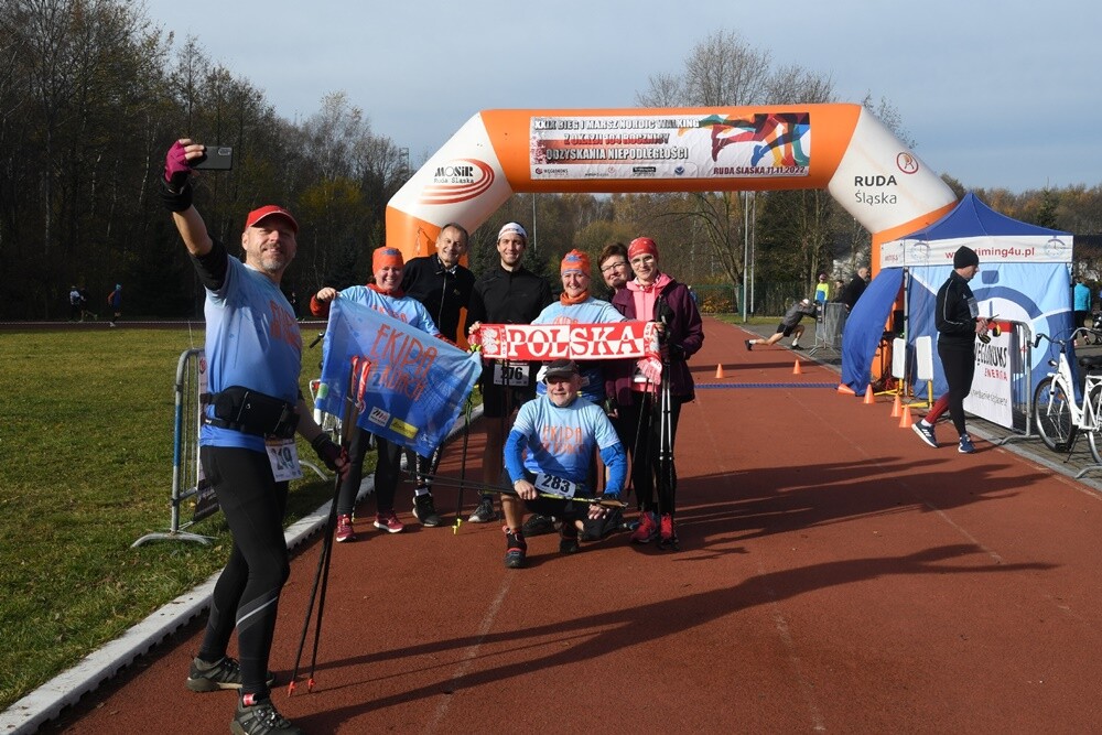 W lasach halembskich rudzianie świętowali 11 listopada na sportowo. Zostały tam zorganizowane XXIX Biegi Niepodległości. 

fot. Jacek Knapik