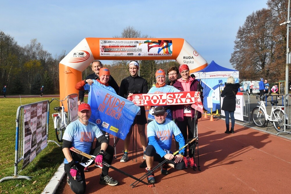 W lasach halembskich rudzianie świętowali 11 listopada na sportowo. Zostały tam zorganizowane XXIX Biegi Niepodległości. 

fot. Jacek Knapik