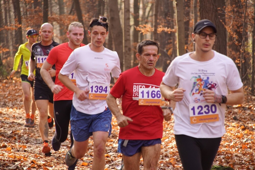 W lasach halembskich ponad 650 osób, świętowało dzisiaj 11 listopada na sportowo. Zorganizowano tam XXV Biegi Niepodległości.