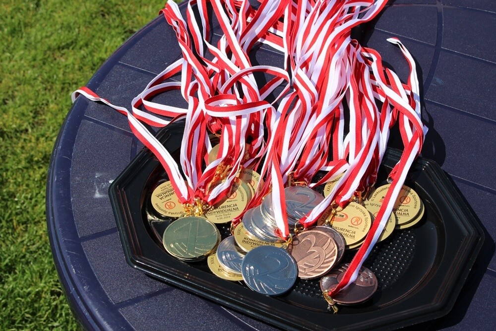 Kilkaset dzieci z rudzkich szkół bierze udział w XXXI Lekkoatletycznych Igrzyskach Sportowych. Uczestnicy rywalizują w kilkunastu konkurencjach. Zawody rozgrywane są na stadionie lekkoatletycznym przy ul. Czarnoleśnej.