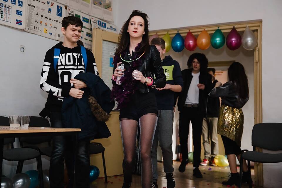 26 stycznia w Zespole Szkół Ogólnokształcących im. Adama Mickiewicza zorganizowano wspaniałą zabawę dla tegorocznych maturzystów - Żakinadę! Fot. Aproduction Agnieszka Rolnik.