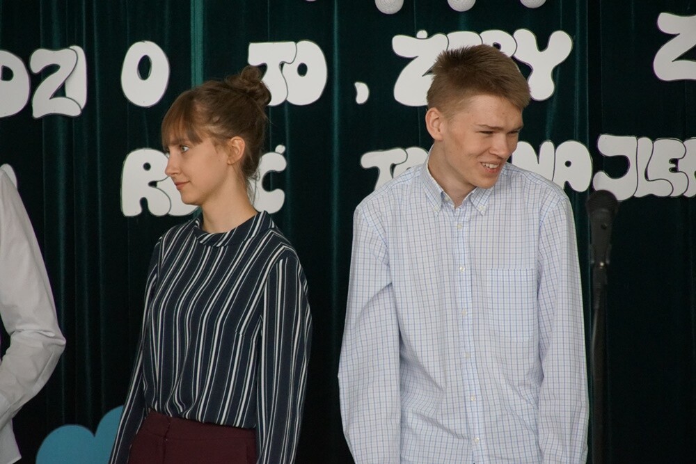 Niech żyją wakacje! Placówki oświatowe zakończyły dzisiaj kolejny rok szkolny.