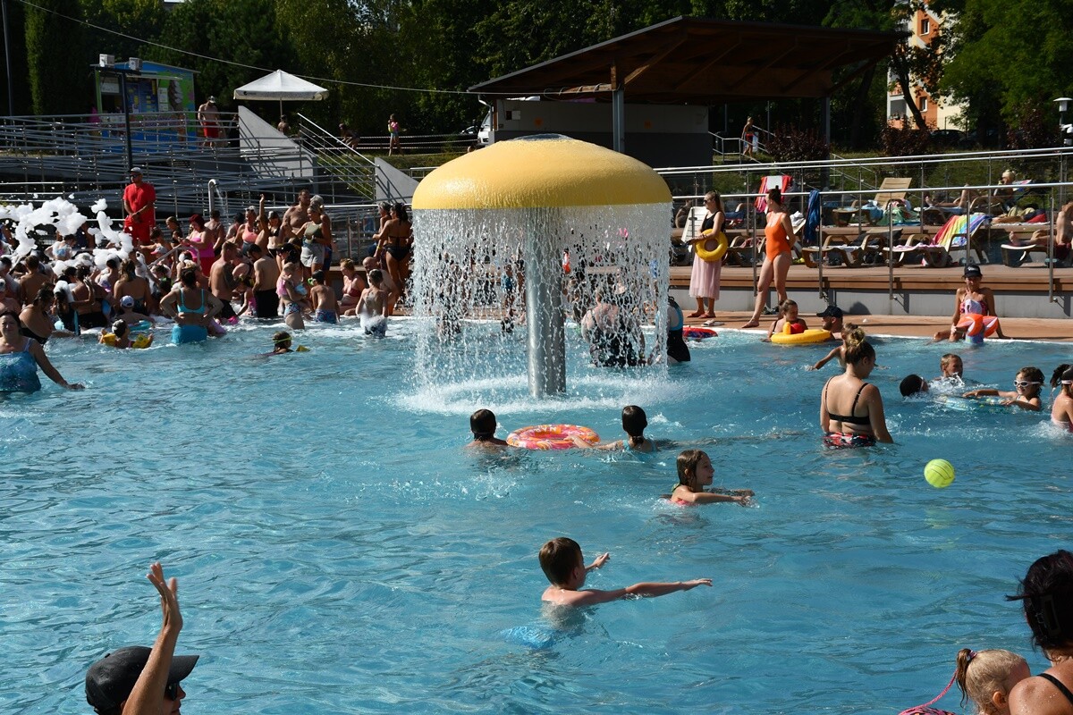 Zakończenie sezonu na basenie