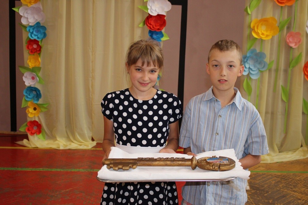 Podczas gali w Szkole Podstawowej nr 11 w Rudzie Śląskiej - Bielszowicach odbyło się uroczyste zakończenie Tygodnia Godności Osób Niepełnosprawnych. Klucze do bram miasta zostały przekazane na ręce prezydent miasta Grażyny Dziedzic. Tym samym dni, podczas których niepełnosprawni odgrywali główne role w mieście, dobiegły końca.