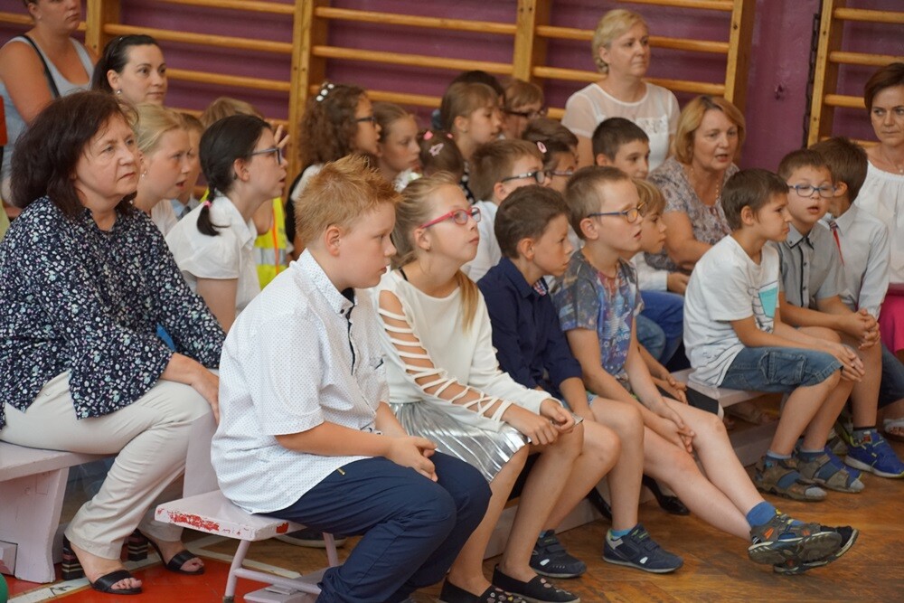 Podczas gali w Szkole Podstawowej nr 11 w Rudzie Śląskiej - Bielszowicach odbyło się uroczyste zakończenie Tygodnia Godności Osób Niepełnosprawnych. Klucze do bram miasta zostały przekazane na ręce prezydent miasta Grażyny Dziedzic. Tym samym dni, podczas których niepełnosprawni odgrywali główne role w mieście, dobiegły końca.