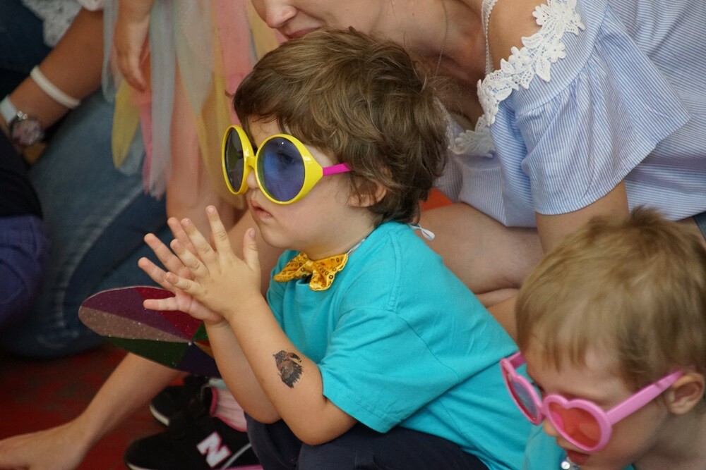 Podczas gali w Szkole Podstawowej nr 11 w Rudzie Śląskiej - Bielszowicach odbyło się uroczyste zakończenie Tygodnia Godności Osób Niepełnosprawnych. Klucze do bram miasta zostały przekazane na ręce prezydent miasta Grażyny Dziedzic. Tym samym dni, podczas których niepełnosprawni odgrywali główne role w mieście, dobiegły końca.