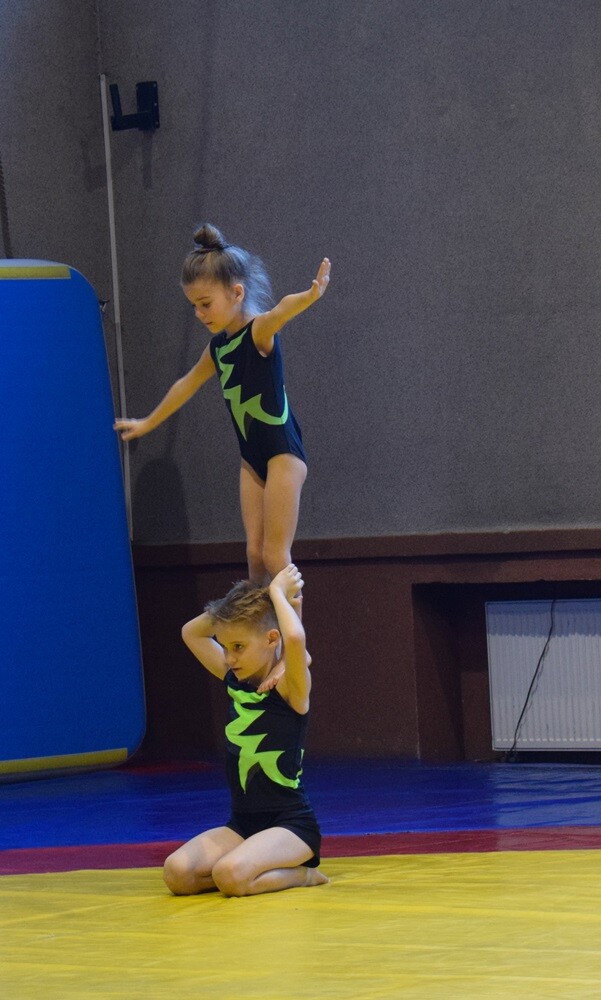 W weekend odbyły się zawody wewnętrzne KPKS Halemba. Ponad 70 dzieci zmierzyło się ze sobą w akrobatyce sportowej.