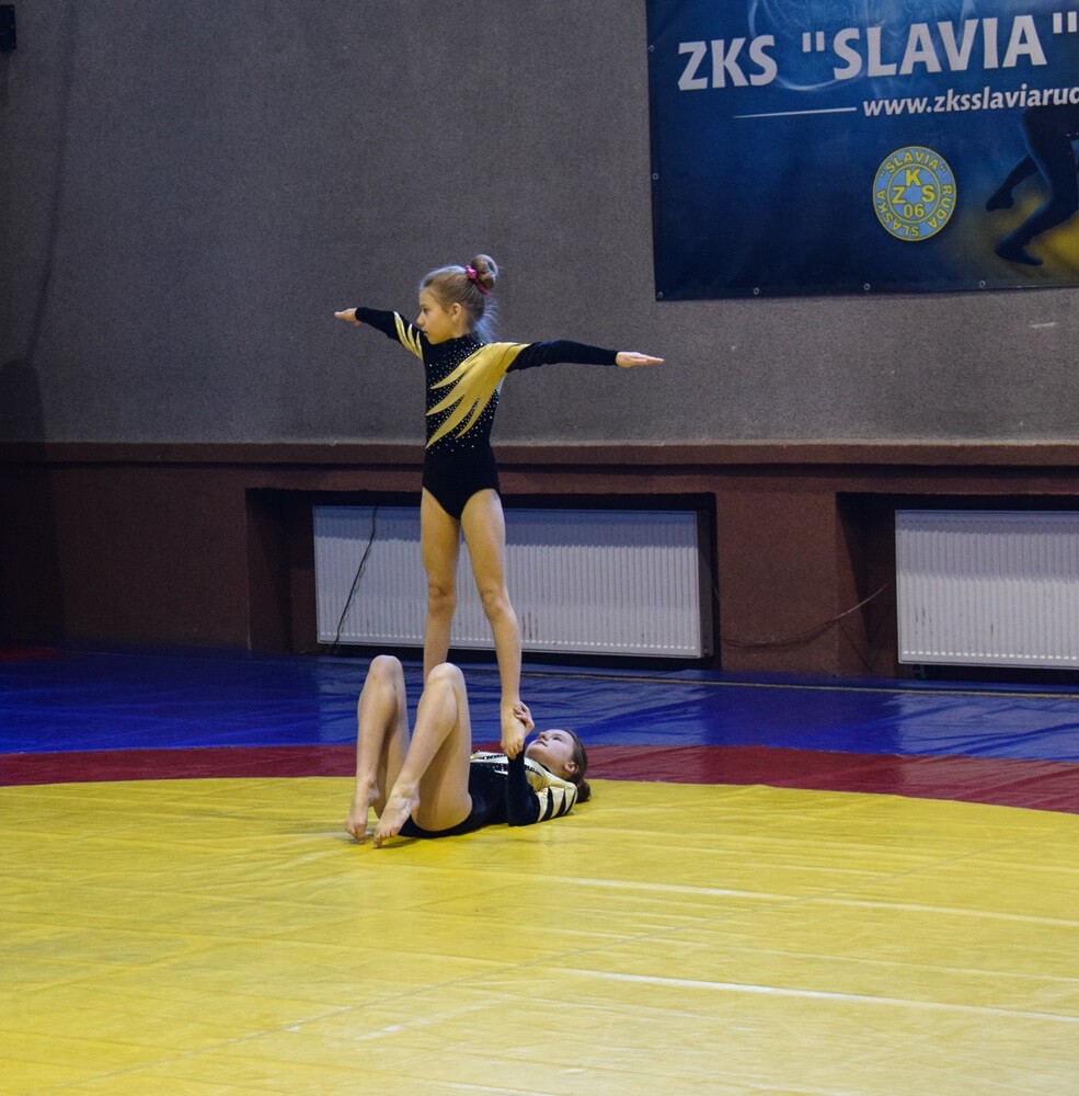W weekend odbyły się zawody wewnętrzne KPKS Halemba. Ponad 70 dzieci zmierzyło się ze sobą w akrobatyce sportowej.