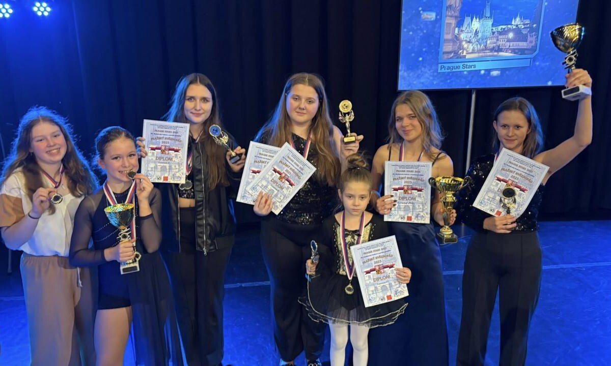 Wesołe Nutki z Żor wróciły z festiwalu w Pradze z 9 pucharami, w tym GRAND PRIX / fot. MOK