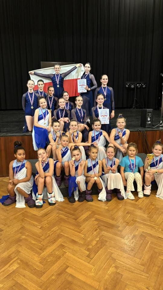 Wesołe Nutki z Żor wróciły z festiwalu w Pradze z 9 pucharami, w tym GRAND PRIX / fot. MOK