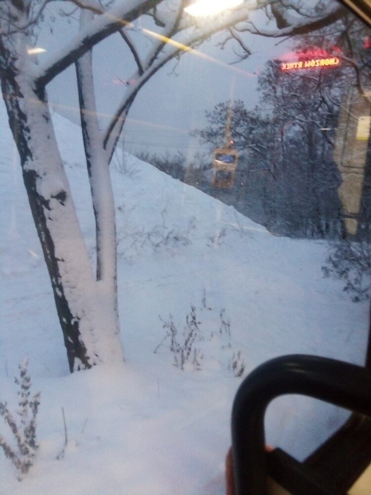 Ostatnie opady śniegu oraz niskie temperatury spowodowały, że poczuliśmy klimat ferii. Jak wygląda miasto przysypane śniegiem? Sprawdźcie w naszej galerii!

fot. Zdjęcia Czytelników