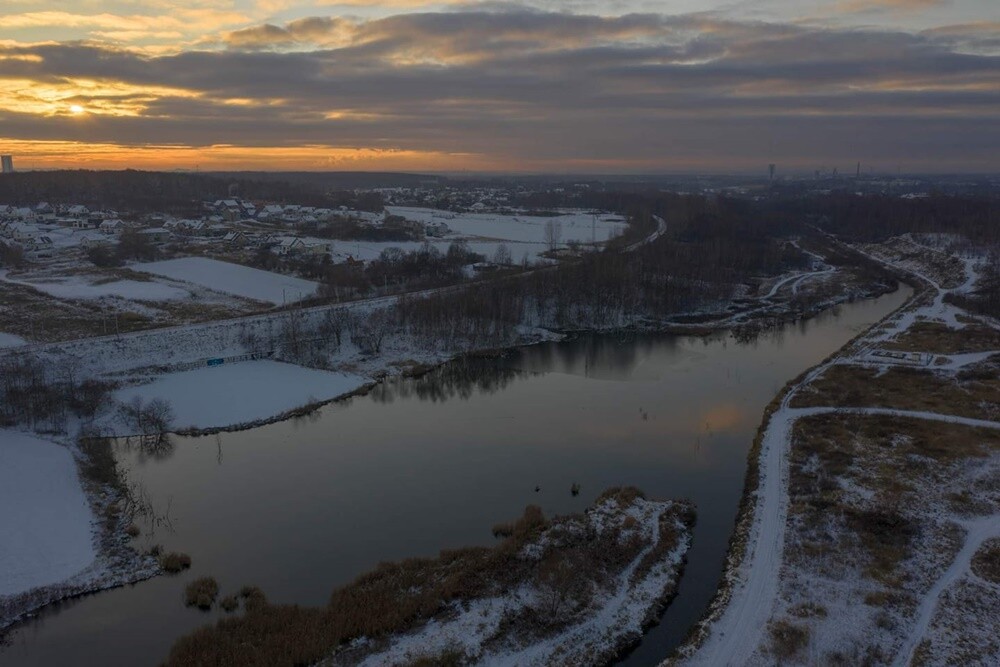 Śnieg zadomowił się u nas chyba na dobre. Zobaczcie, jak prezentuje się Ruda Śląska, przyozdobiona białym płaszczem. 

zdjęcia czytelników