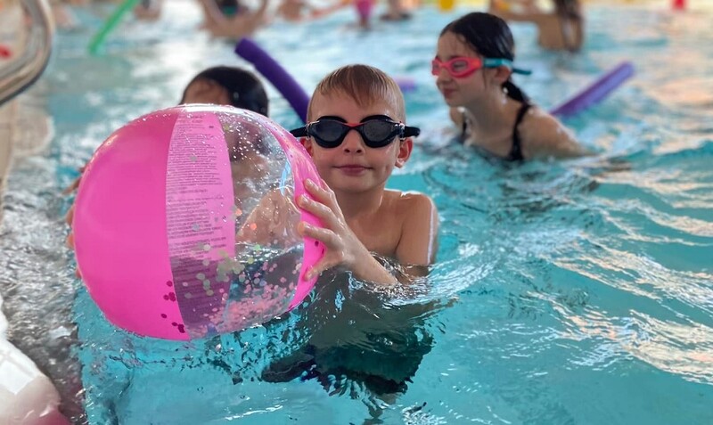 Zimowe półkolonie pływackie w Aquadromie! Zapisy od 13 stycznia