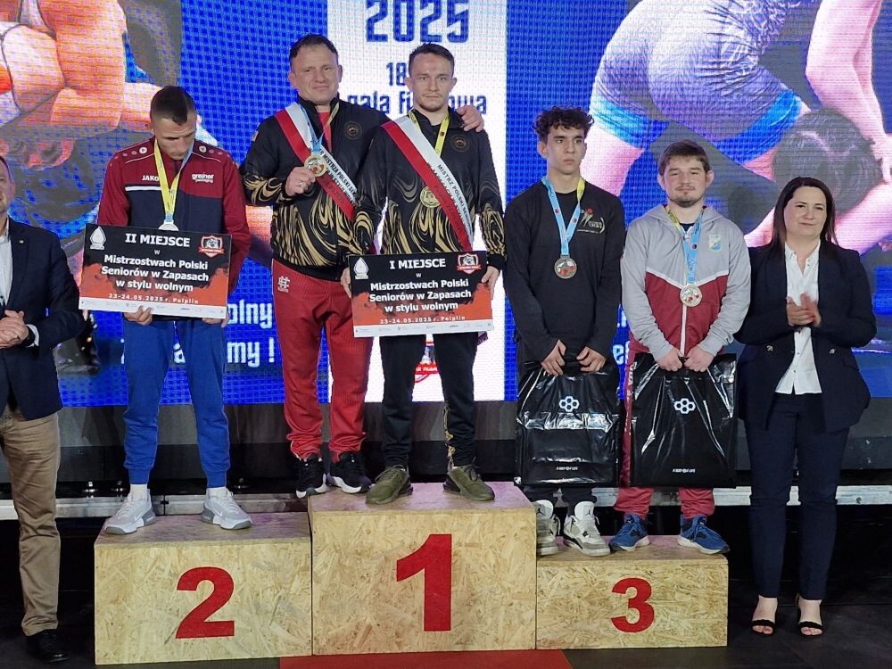 Z.K.S. Slavia z sukcesami na Mistrzostwach Polski Seniorek i Seniorów w zapasach!/fot. Z.K.S. Slavia Ruda Śląska