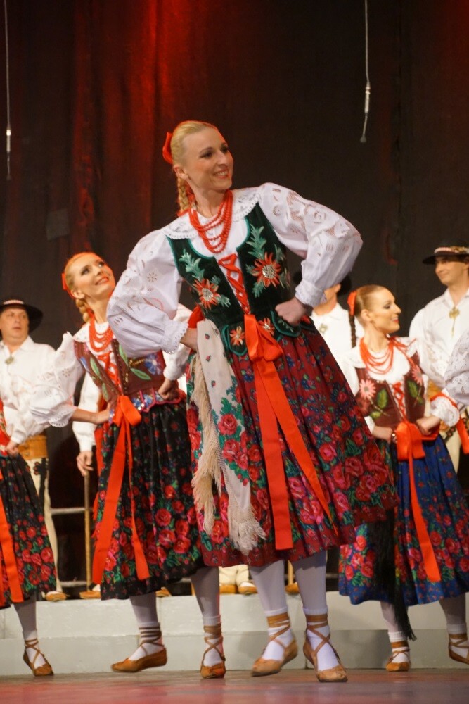 Mija 20 lat od chwili, kiedy w herbie Rudy Śląskiej oficjalnie pojawiła się św. Barbara. Z tej okazji dzisiaj odbyła się uroczysta msza św. w intencji miasta i jego mieszkańców, a po niej na koncert Zespołu Pieśni i Tańca „Śląsk" oraz występ zespołu „Rudzianie”.